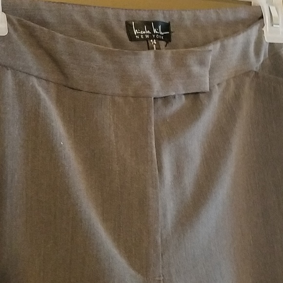 Dress pant - Picture 2 of 3